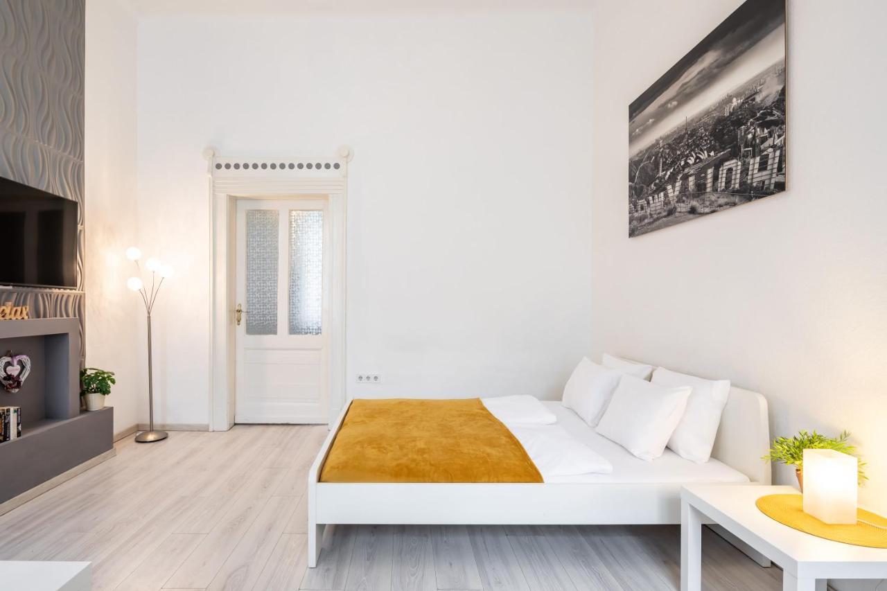 New, High Quality Apartment In The City Center Budapest Ngoại thất bức ảnh