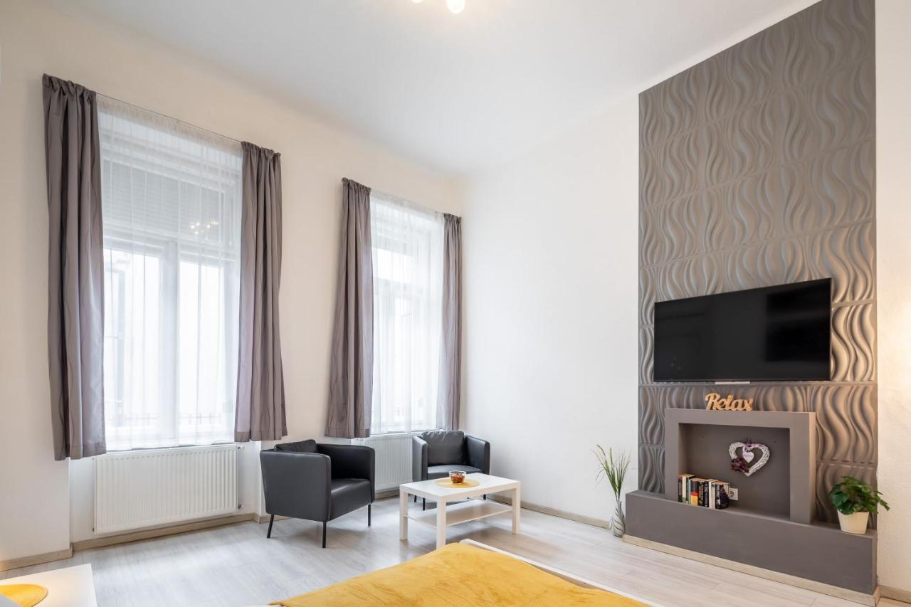 New, High Quality Apartment In The City Center Budapest Ngoại thất bức ảnh